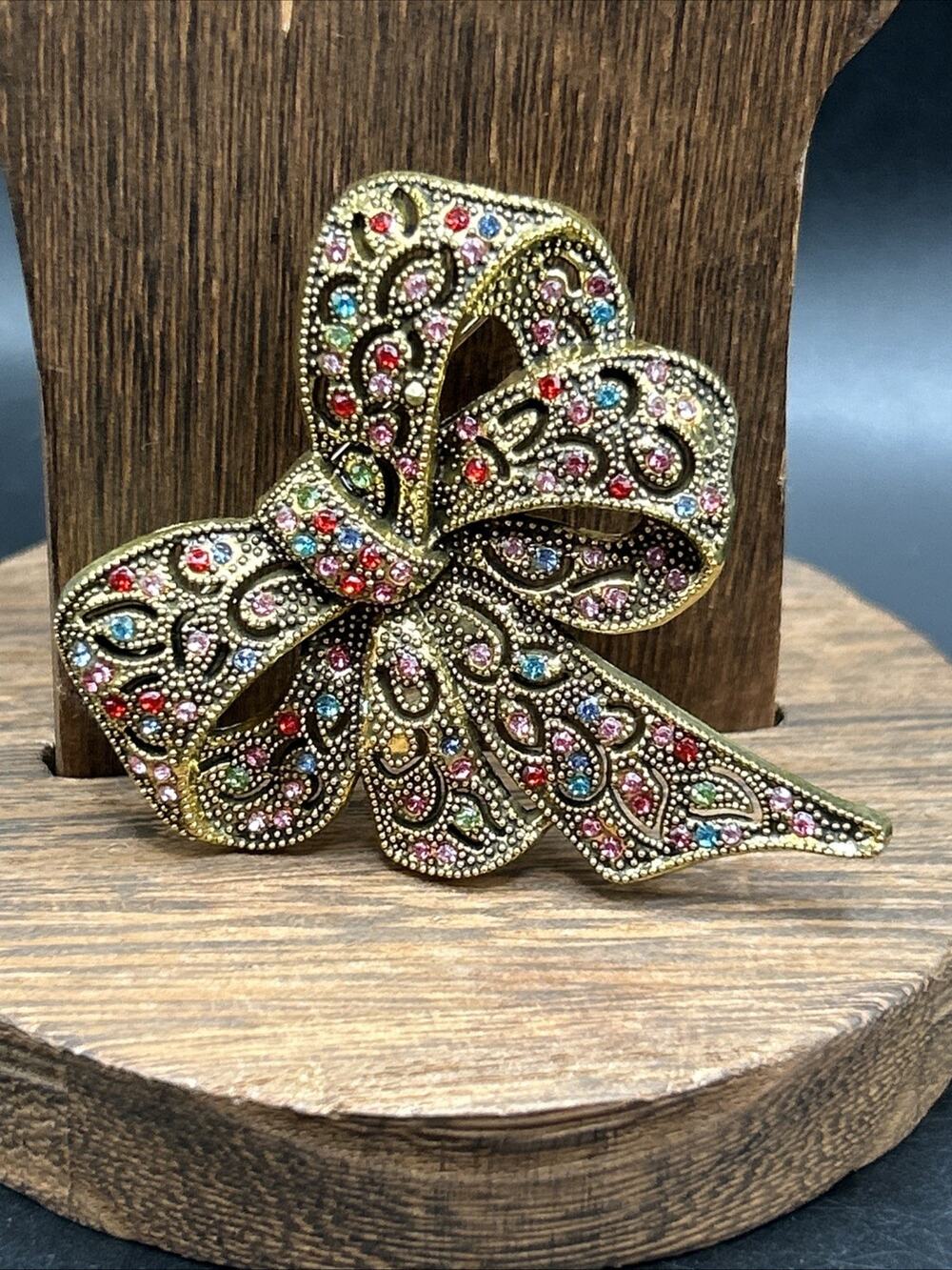 Modern Costume Jewelry Gold Tone Multicolor Bow Pin Brooch 2 1/2” Tall